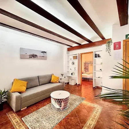 Lux Living - Center Apartment *